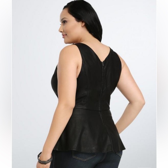 Excellent condition Torrid Faux Leather Peplum Top - Picture 2 of 7